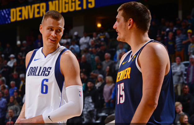  东契奇三双数据率队横扫尼克斯  